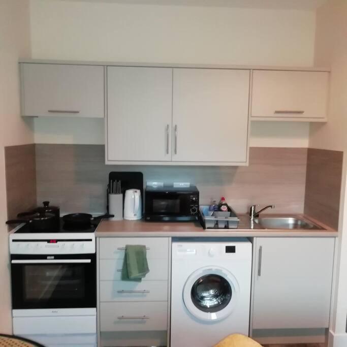 Carvetii - Norman House - 2nd Floor, 1 Bedroom Flat Apartment